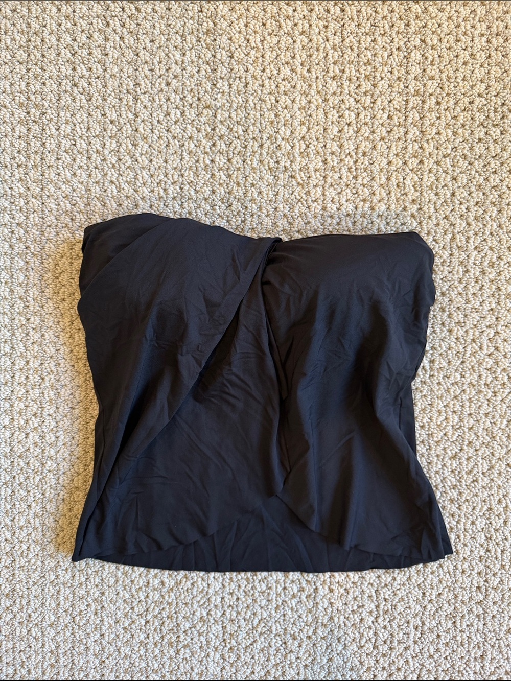 Vince Camuto Black Strapless Swim Top